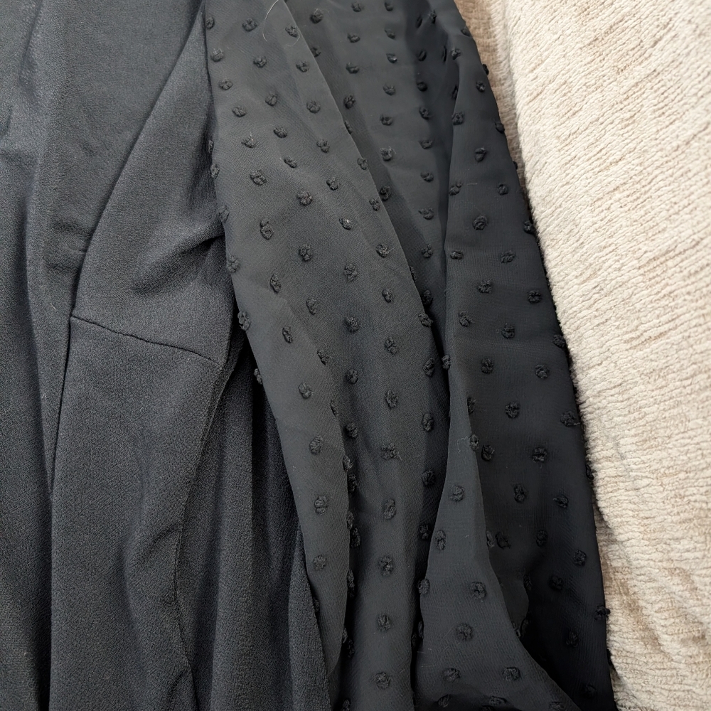 Black blouse - Picture 6 of 8